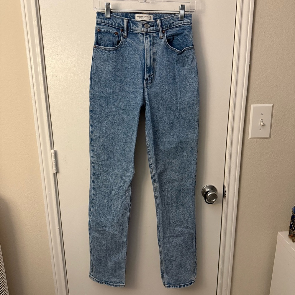 Abercrombie & Fitch 90s Straight Ultra High Rise Jeans
